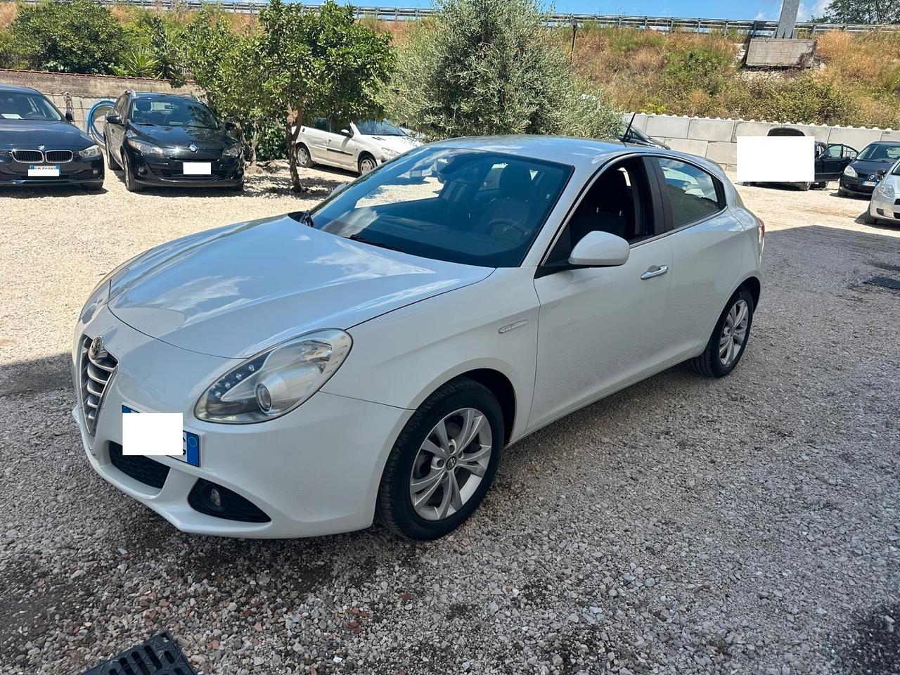 Alfa Romeo Giulietta 1.6 JTDm-2 105 CV Distinctive-2011