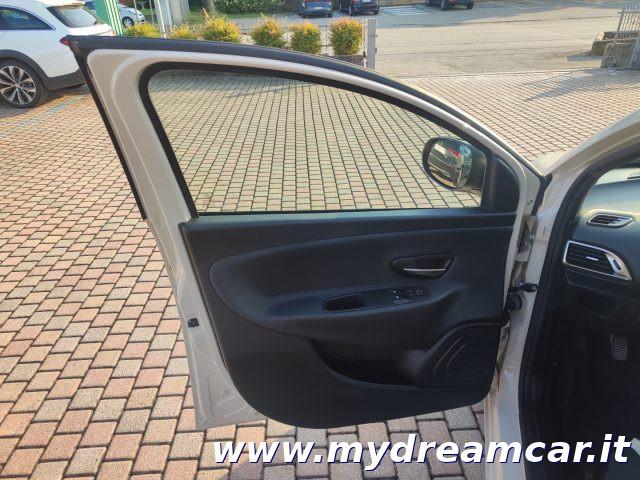 LANCIA Ypsilon 1.2 69 CV 5 porte Platinum