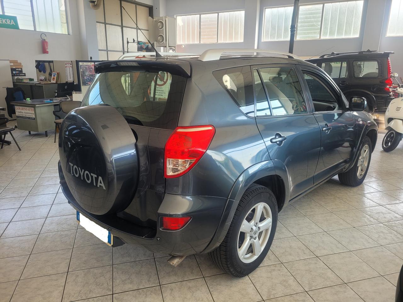 Toyota RAV 4 RAV4 2.2 D-4D 177 CV Luxury