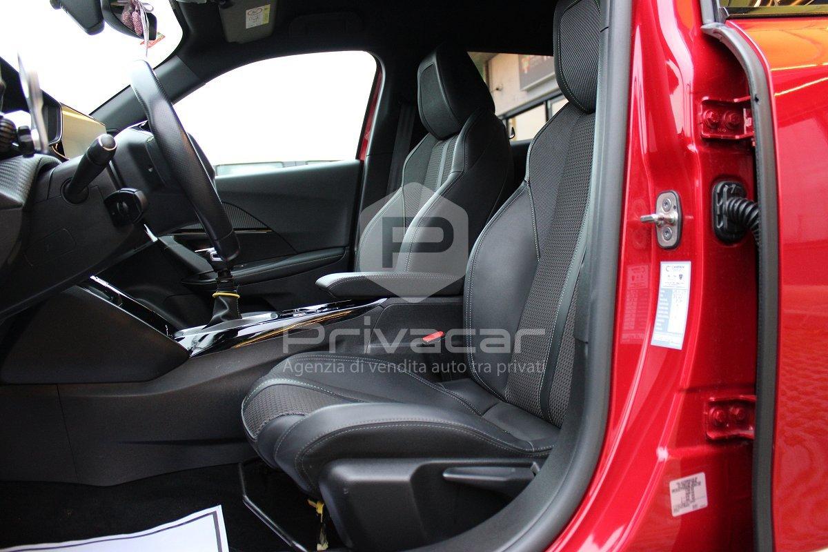 PEUGEOT 2008 BlueHDi 110 S&S GT