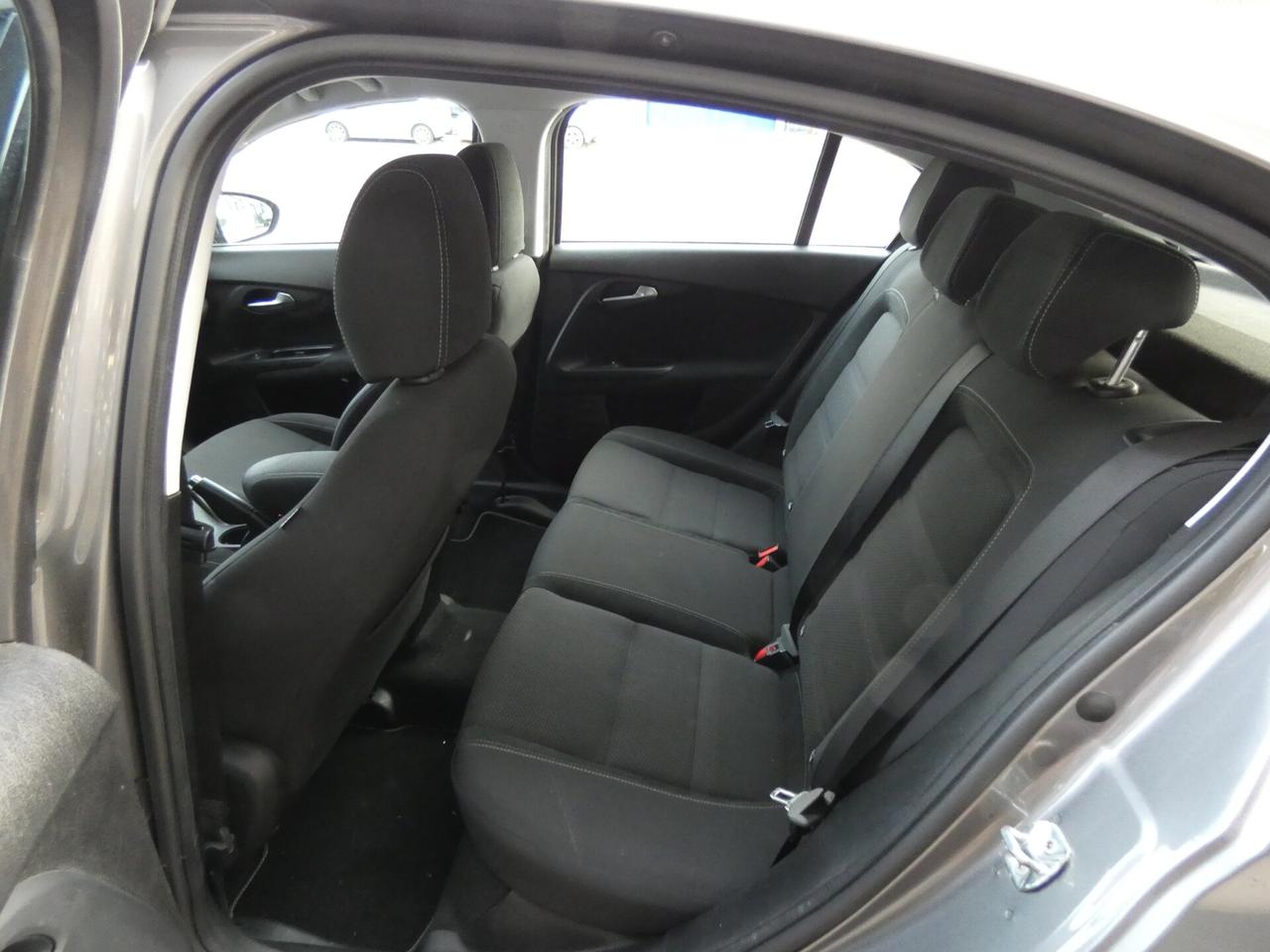 FIAT Tipo (2015-->) Tipo 1.4 T-Jet 120CV 5 port...