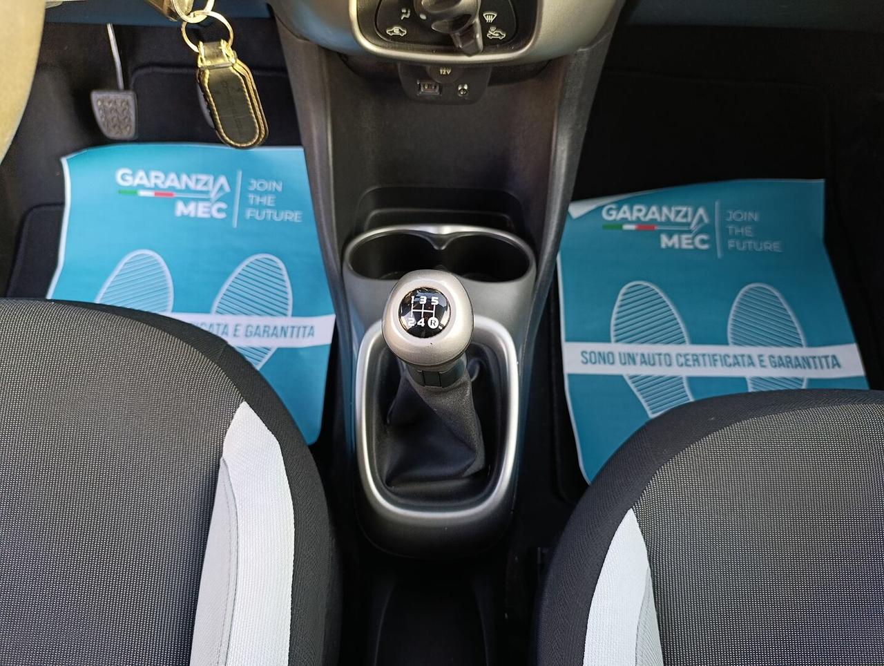 Toyota Aygo I 2012 Aygo 1.0 Lounge connect 3p