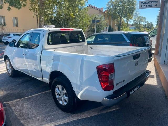 Nissan Navara 2.3 dCi 4WD King Cab Acenta