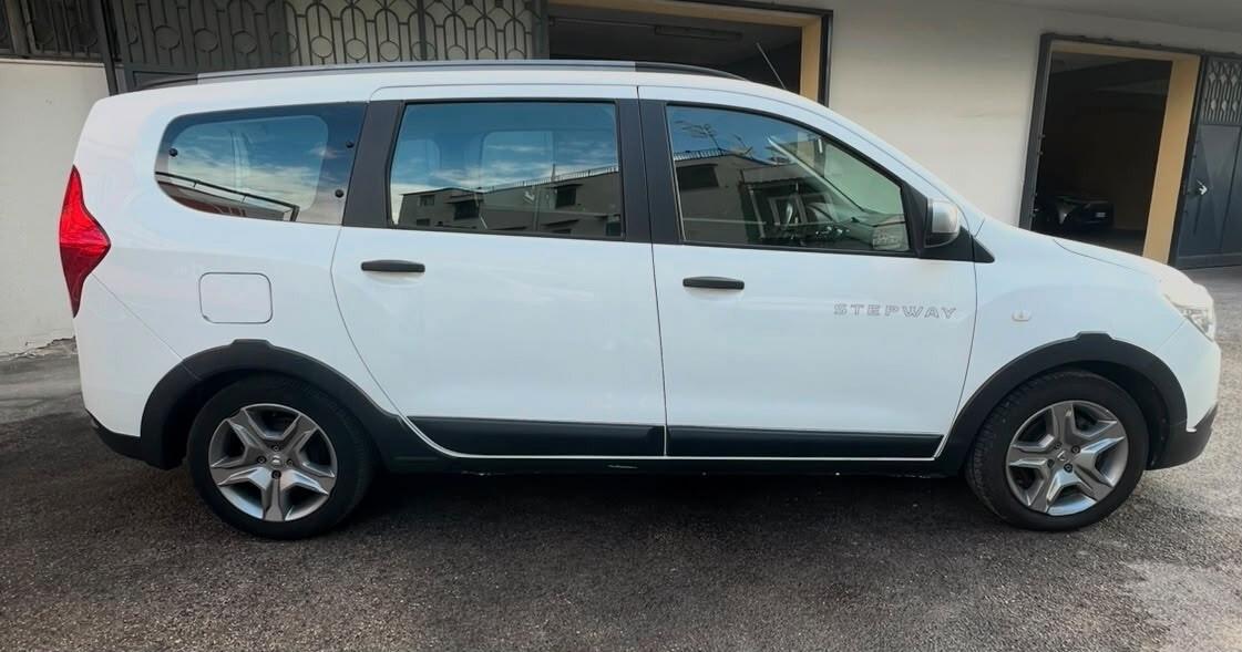 Dacia Lodgy SW STEPWAY 7 POSTI