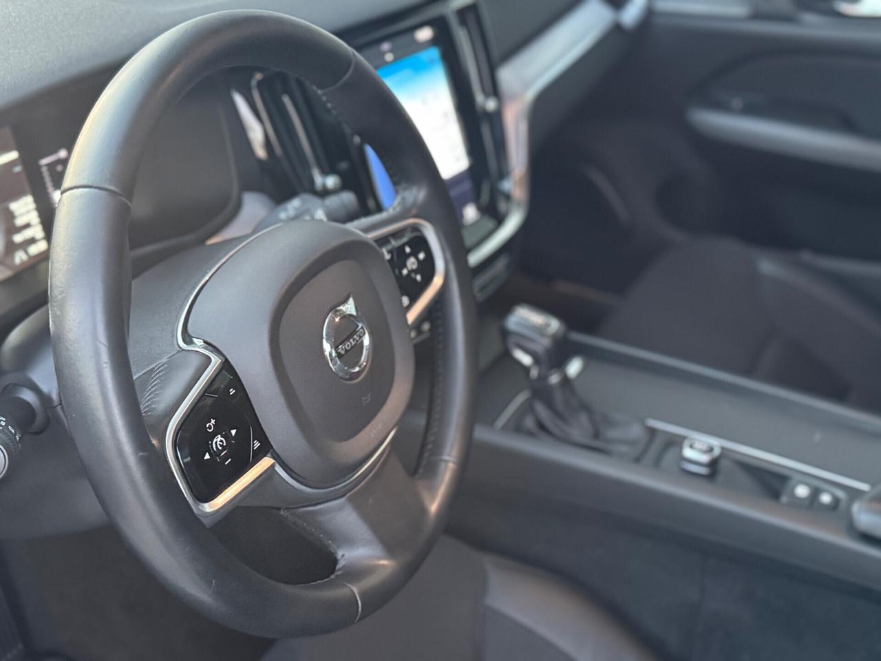 Volvo V60 Cross Country D4 AWD Automatico !