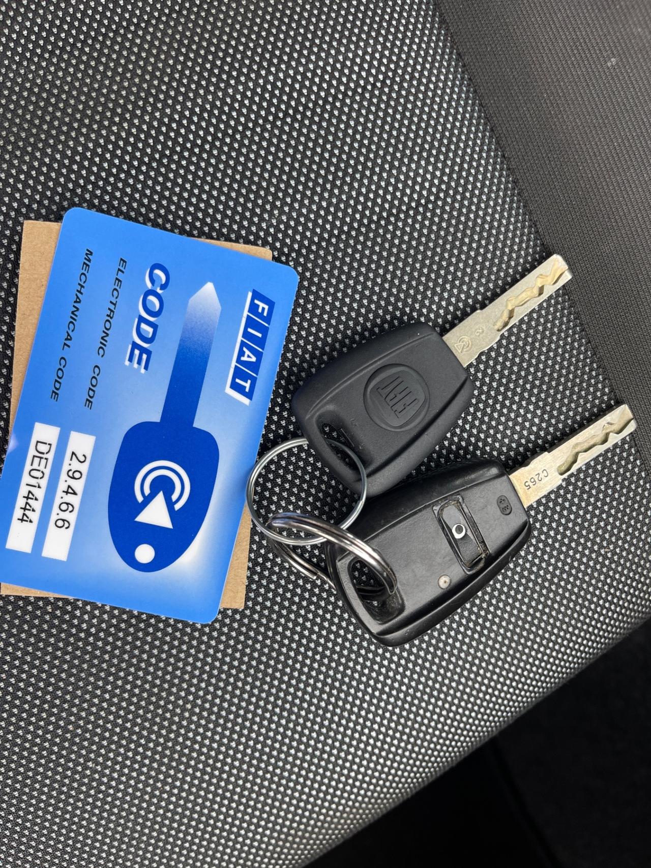 Fiat Punto Classic 1.2 benzina euro4 neopatentati