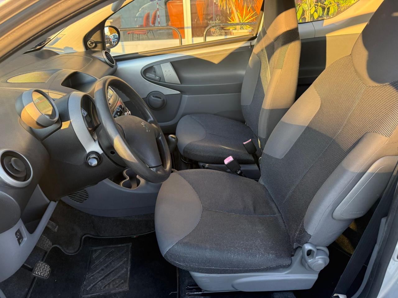 Peugeot 107 1.0 68CV Adatta Neopatentati