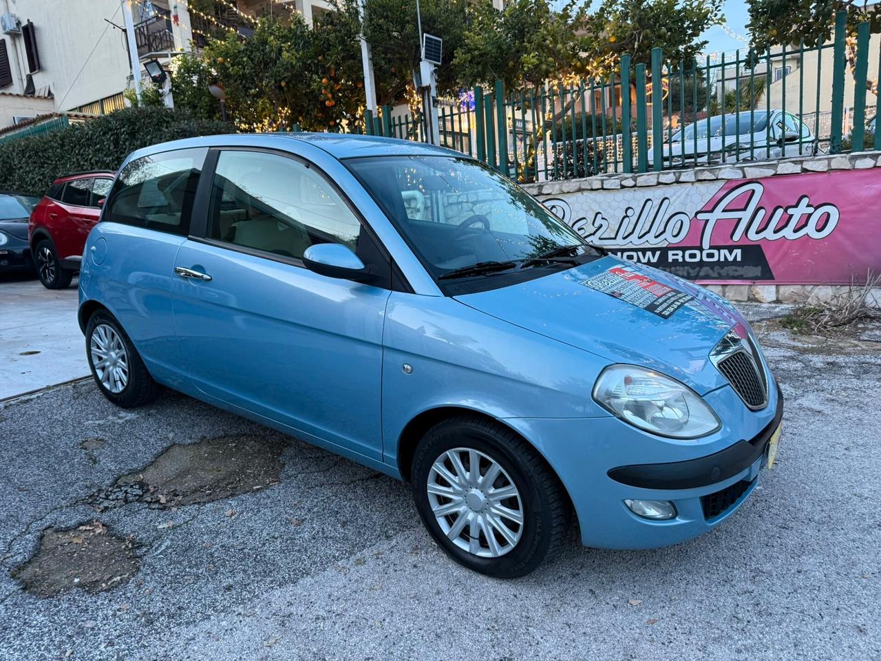 Lancia Ypsilon 1.3 Multijet 16V Platino