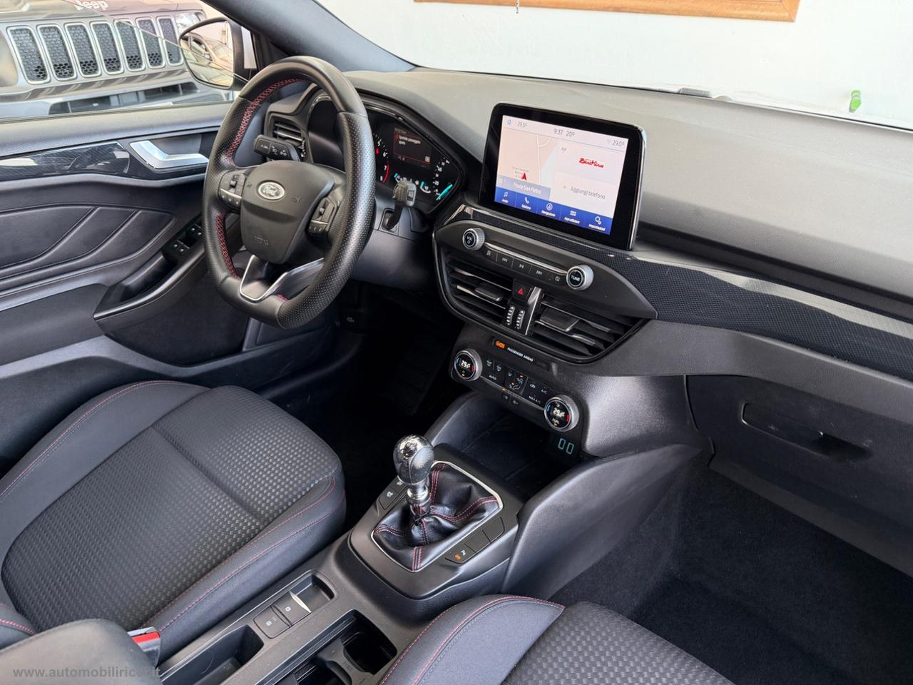 FORD Focus 1.0 EcoBoost Hybrid 125CV ST LINE