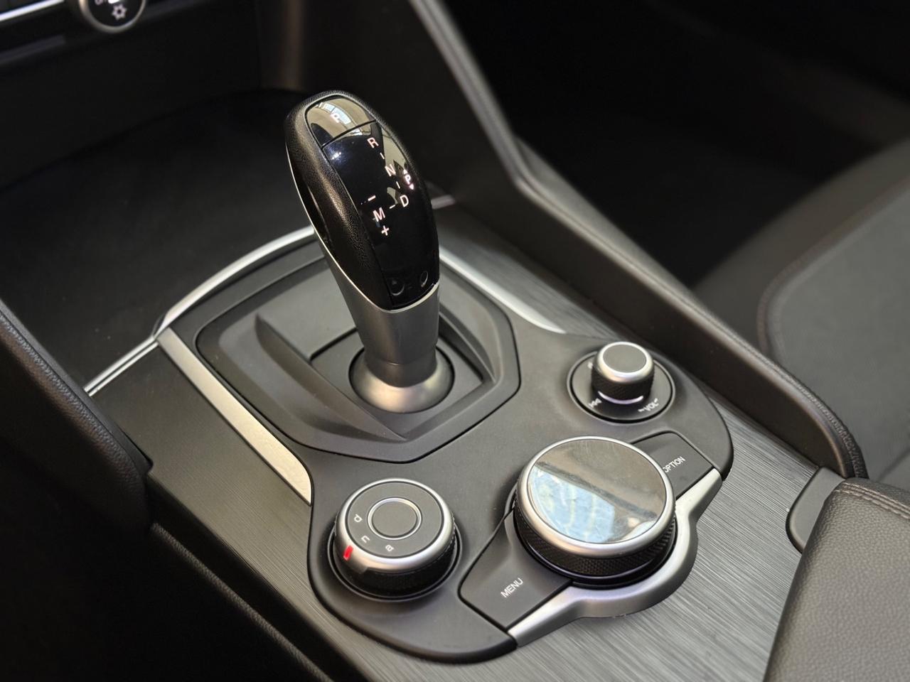 Alfa Romeo Giulia 2.2 Turbodiesel 150 CV AT8 Business