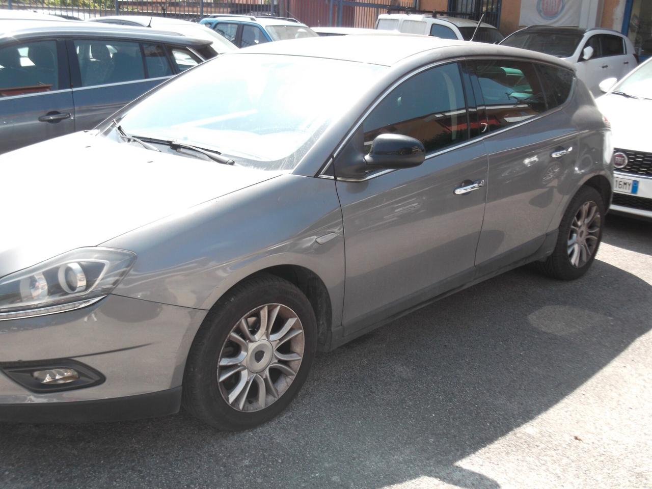 Lancia Delta 1.6 MJT DPF Gold - 08