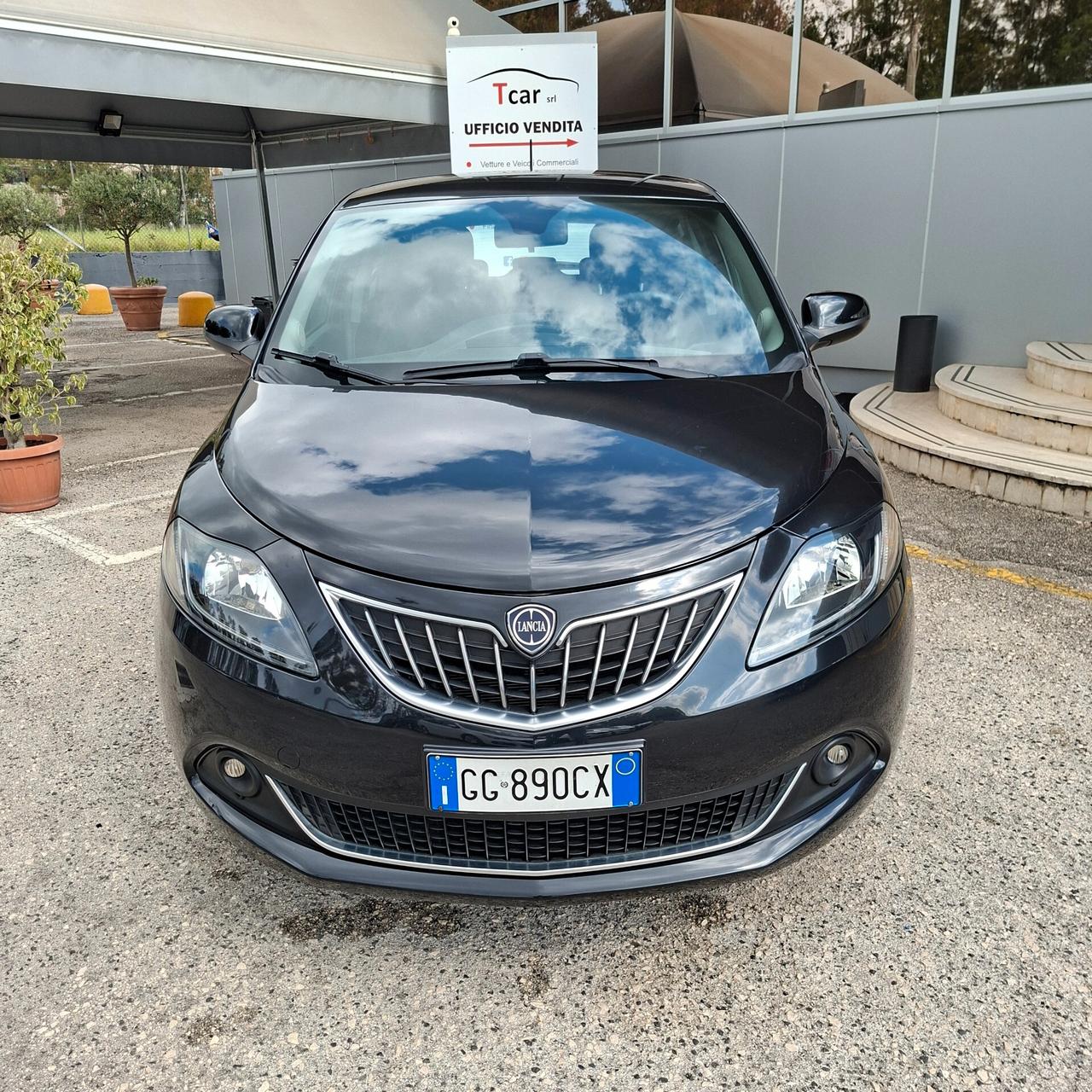 Lancia Ypsilon 1.0 Bz 70 Cv Hybrid Gold