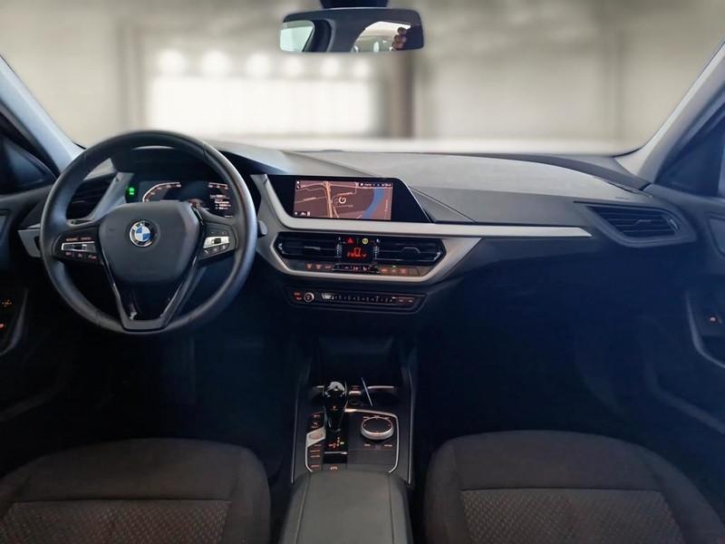 BMW 116 BUSINESS ADVANTAGE AUTO 5 PORTE BERLINA