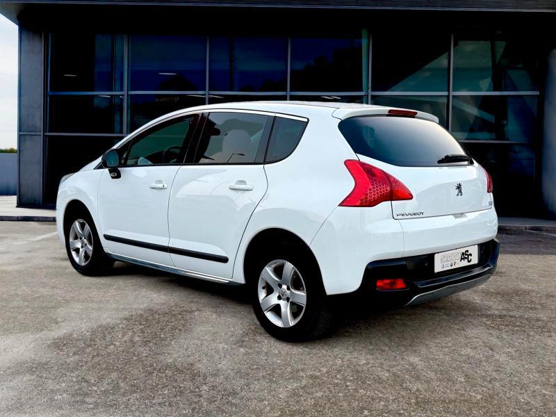 Peugeot 3008 1.6 hdi 8v Active 115cv