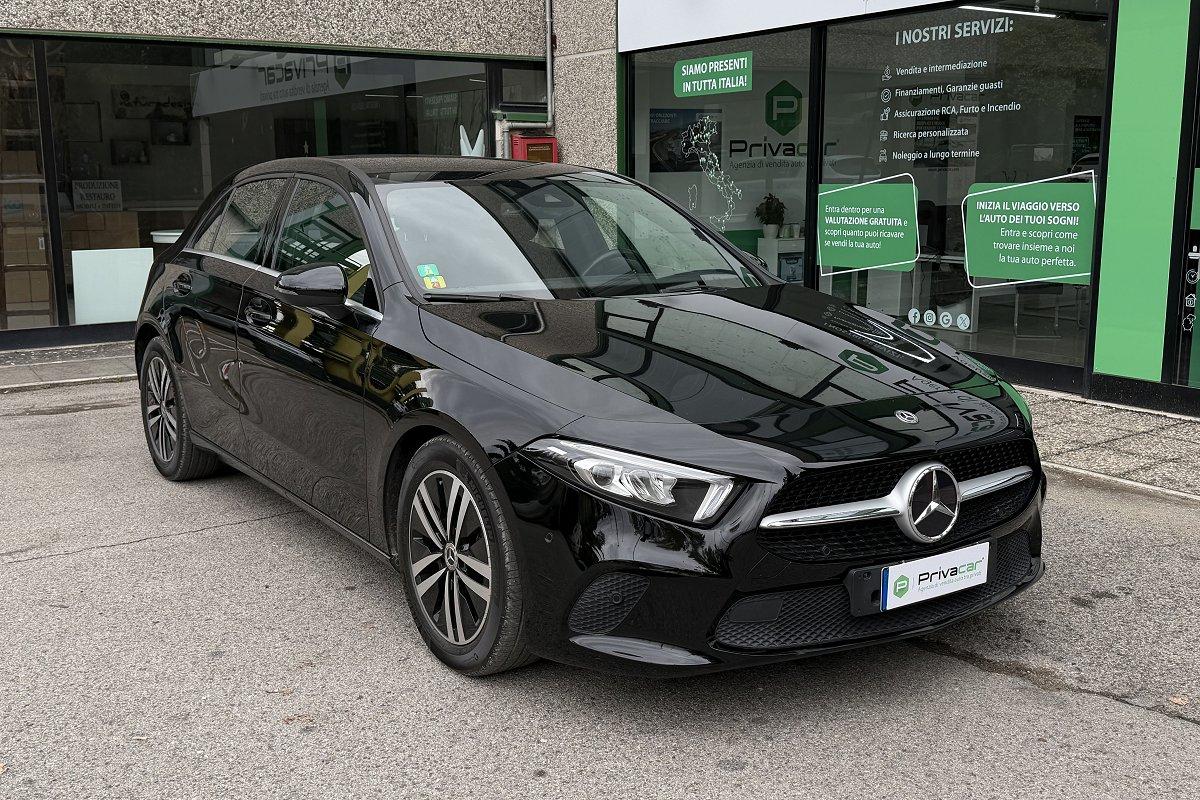 MERCEDES A 180 d Automatic Business