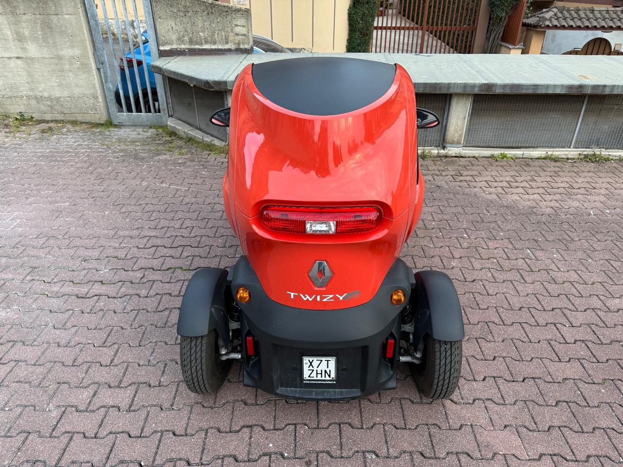 Renault Twizy 45 PARI AL NUOVO - SOLO 129 KM!!!