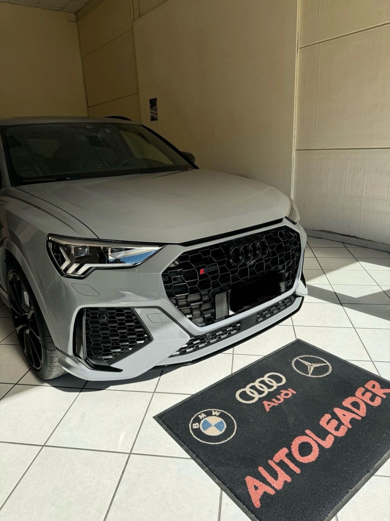 Audi Q3 RS quattro S tronic