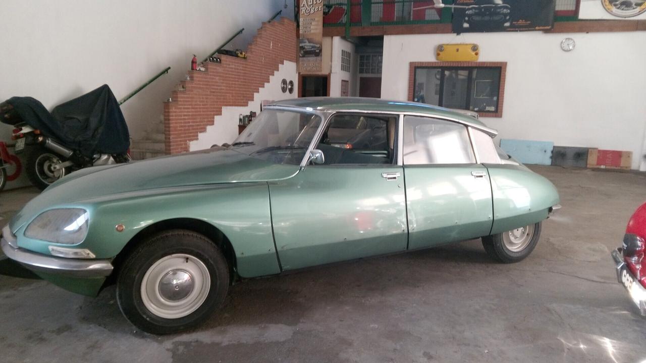 Citroen DS D super 5