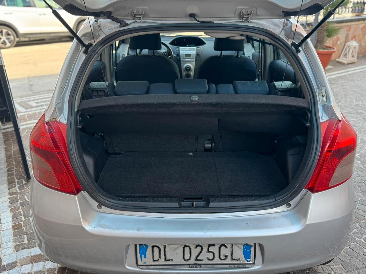 Toyota Yaris 1.3 5 porte Navi