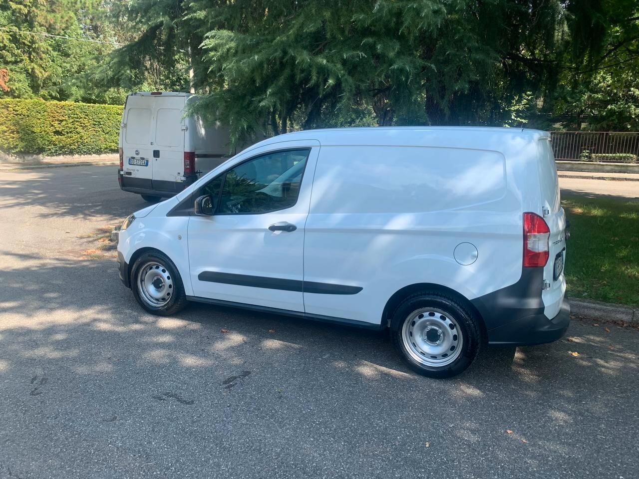 Ford Transit Courier 1.5 TDCi 75CV Van Trend