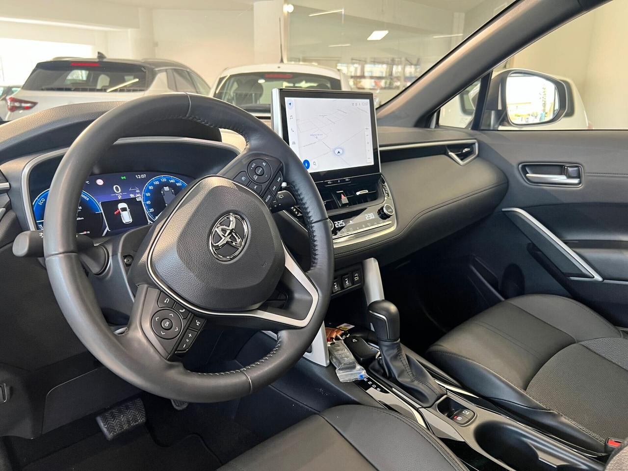 Toyota Corolla Cross MY23 LOUNGE 2.0 HYBRID AWD-i