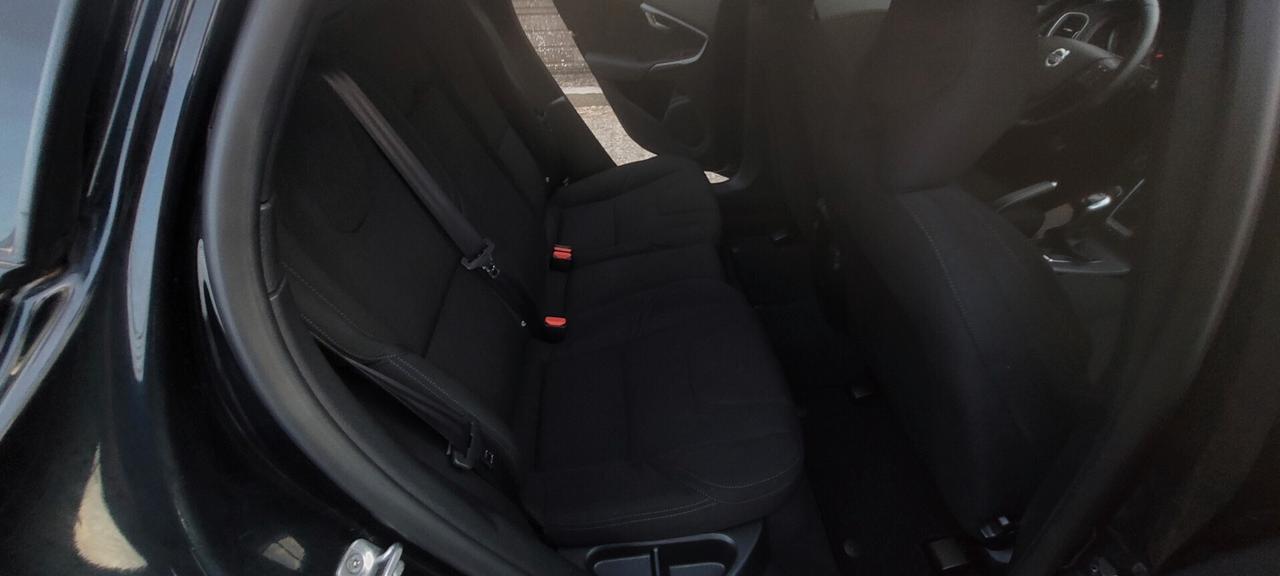Volvo V40 D2 1.6 Business Edition