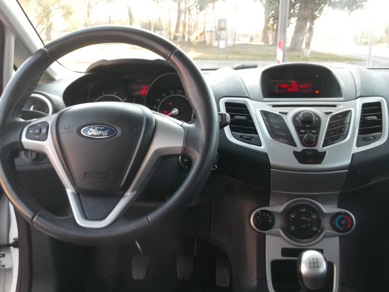 Ford Fiesta 1.4 GPL Neopatentati 2012