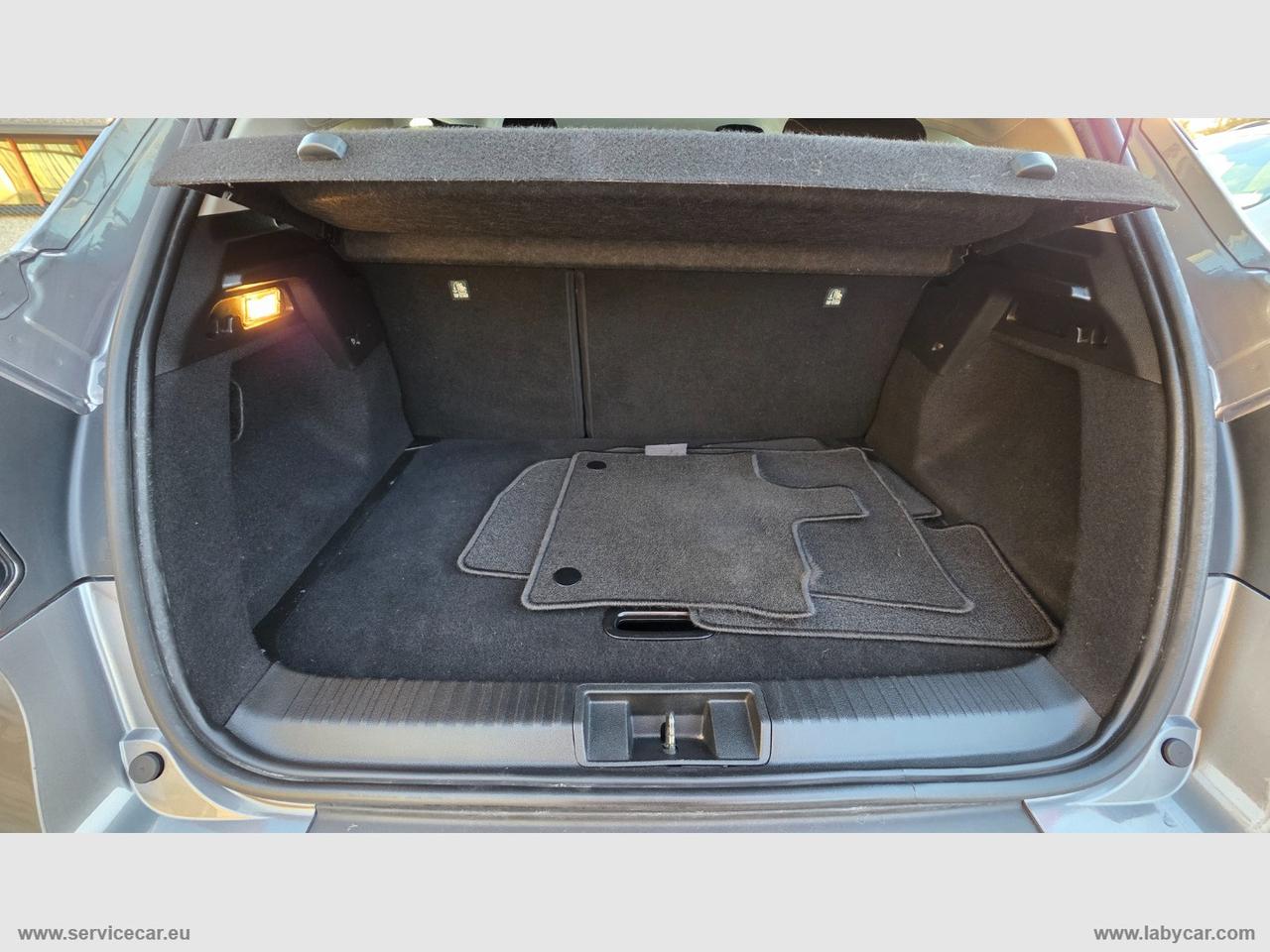 RENAULT Captur TCe 12V 100 CV GPL Zen