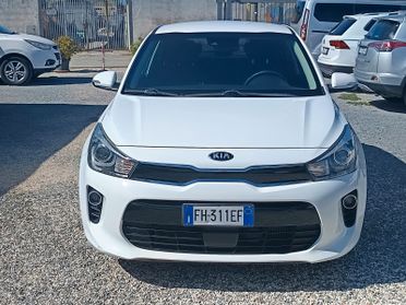 Kia Rio 2017 - 1.0 T-GDi 12V OK NEOP. LB AUTOMOBILI