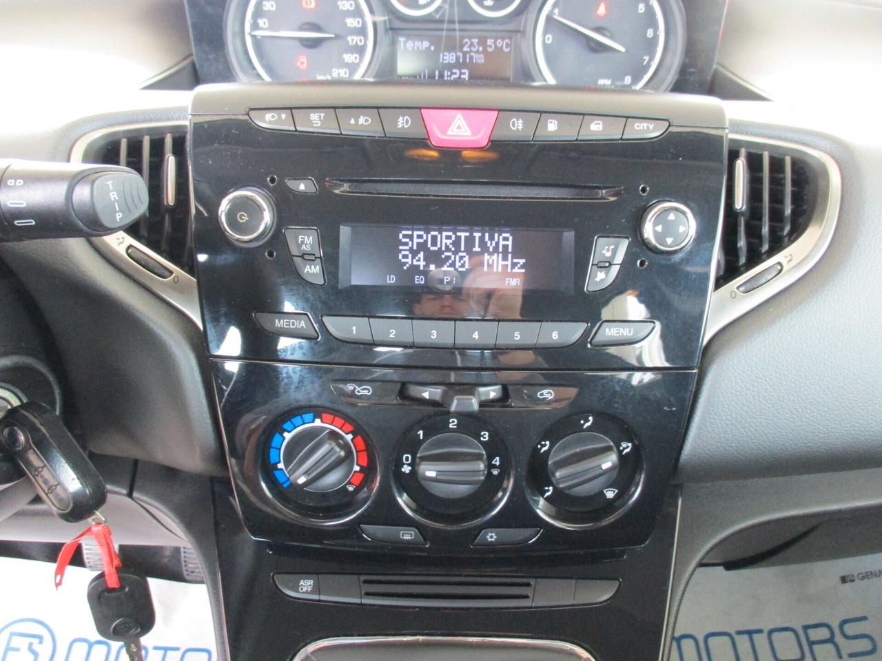 LANCIA YPSILON 1.2 GOLD