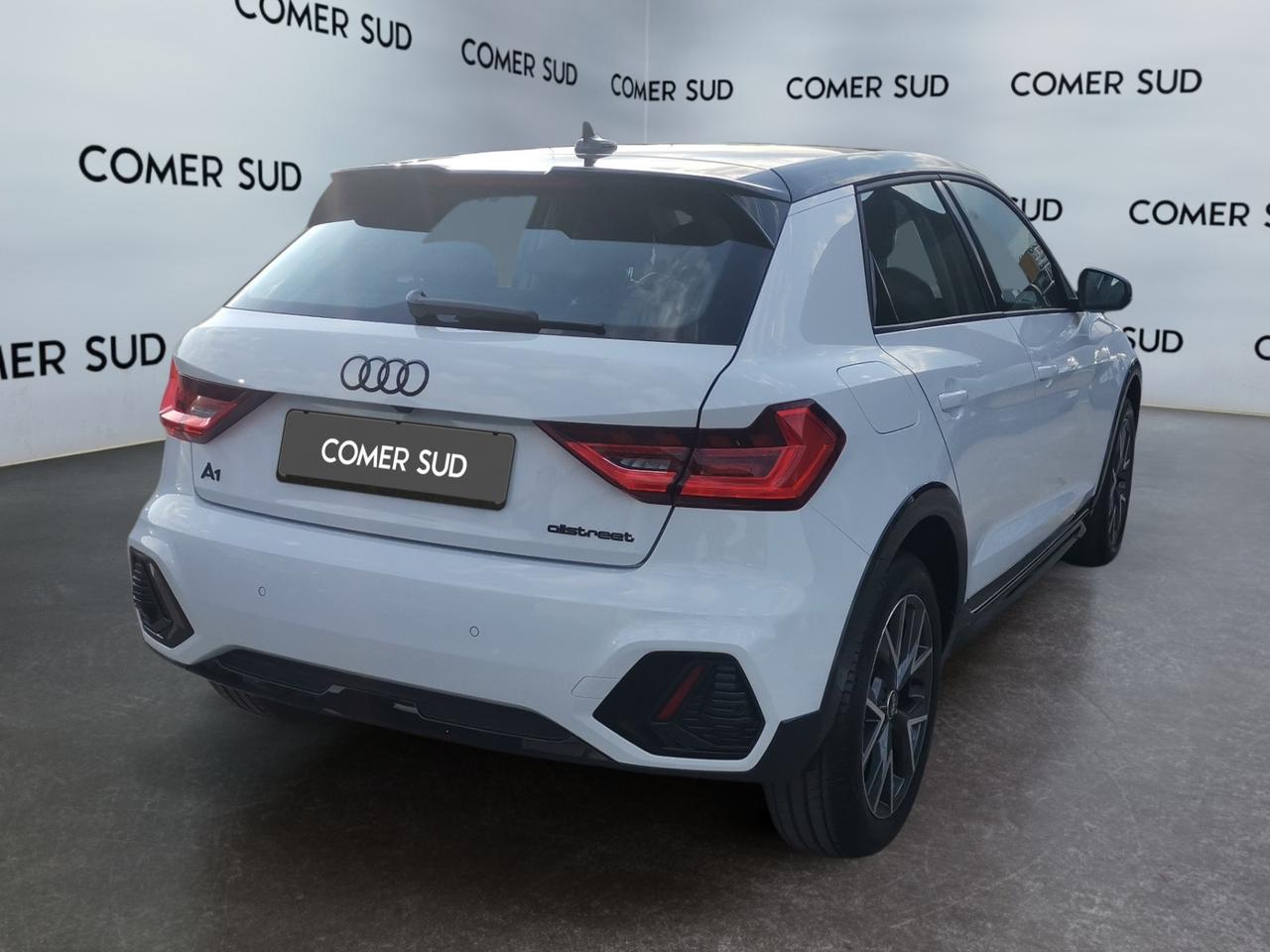 AUDI A1 II 2022 allstreet - A1 allstreet 30 1.0 tfsi Identity Contrast 116cv s tronic