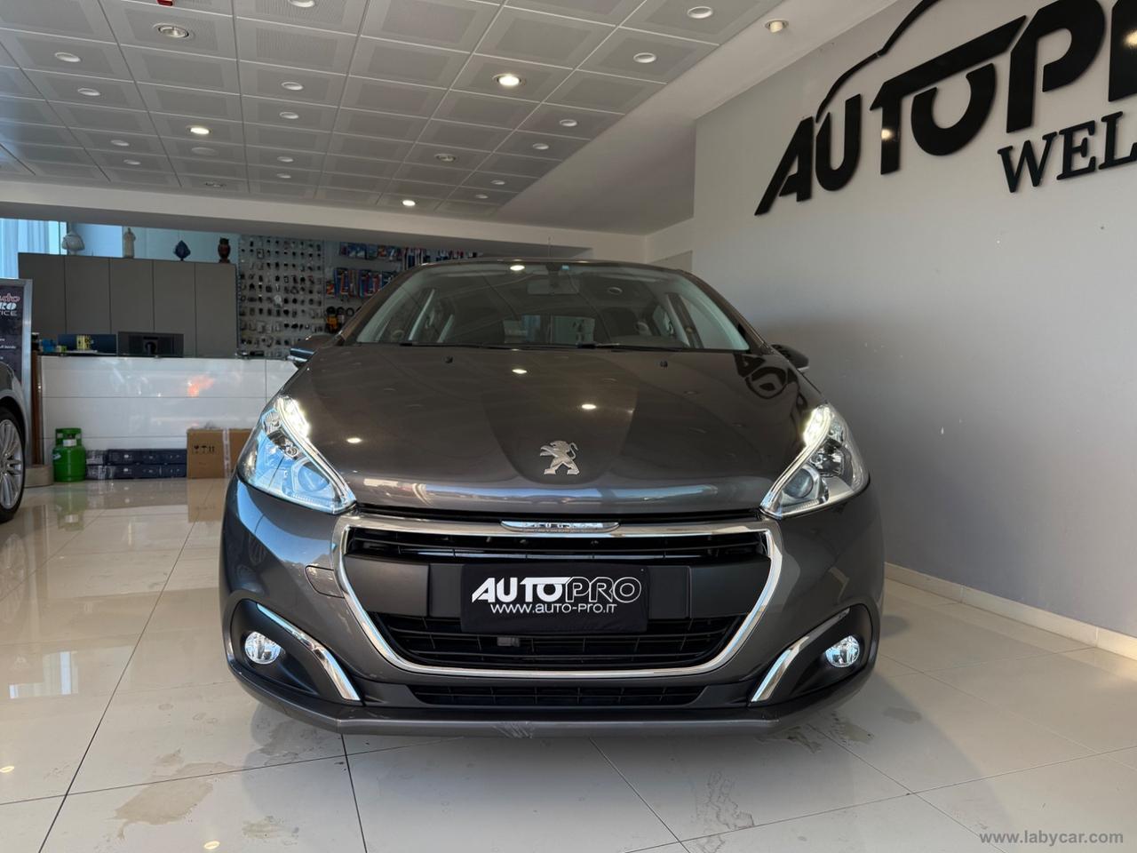 PEUGEOT 208 PureTech 82 5p. Allure