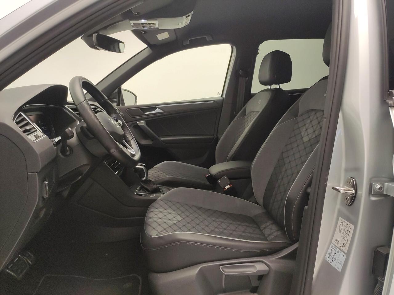 Volkswagen Tiguan 2.0 TDI 150 CV SCR DSG R-Line