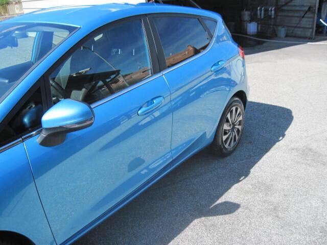 Ford Fiesta 1.2 GAS GPL SEMINUOVA SOLO KM 40000FINANZIABILE