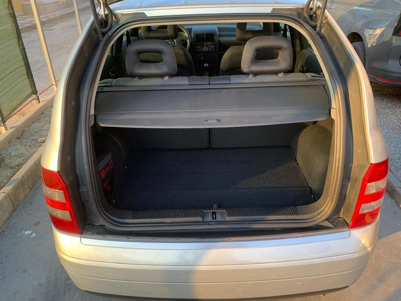 Audi A2 1.4 tdi Top - Neopatentati