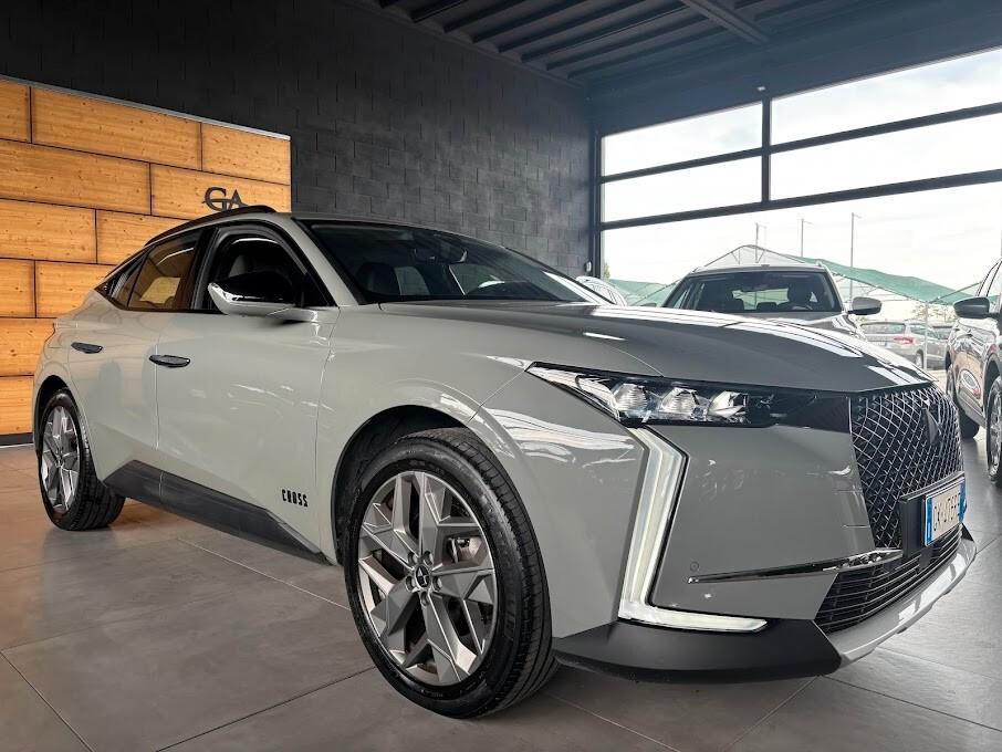 DS4 E-Tense 225 Cross Trocadero