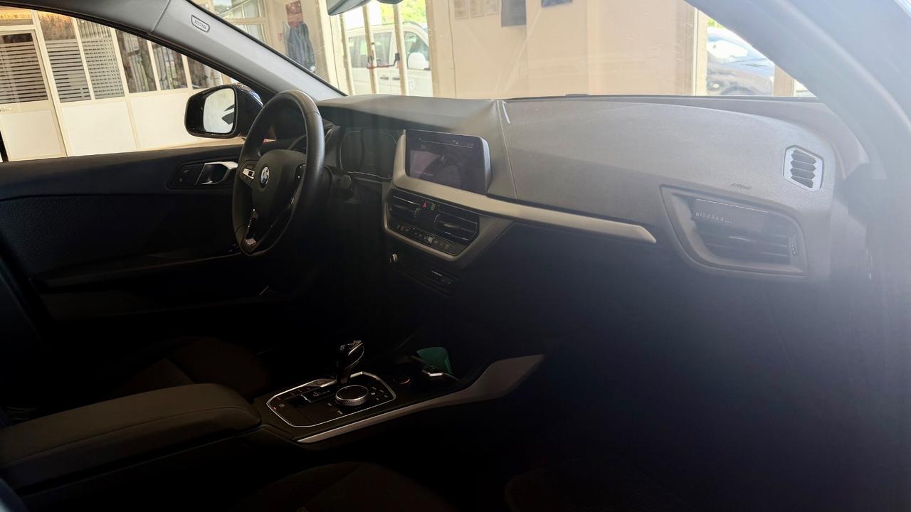 Bmw 116 118d 5p. Advantage