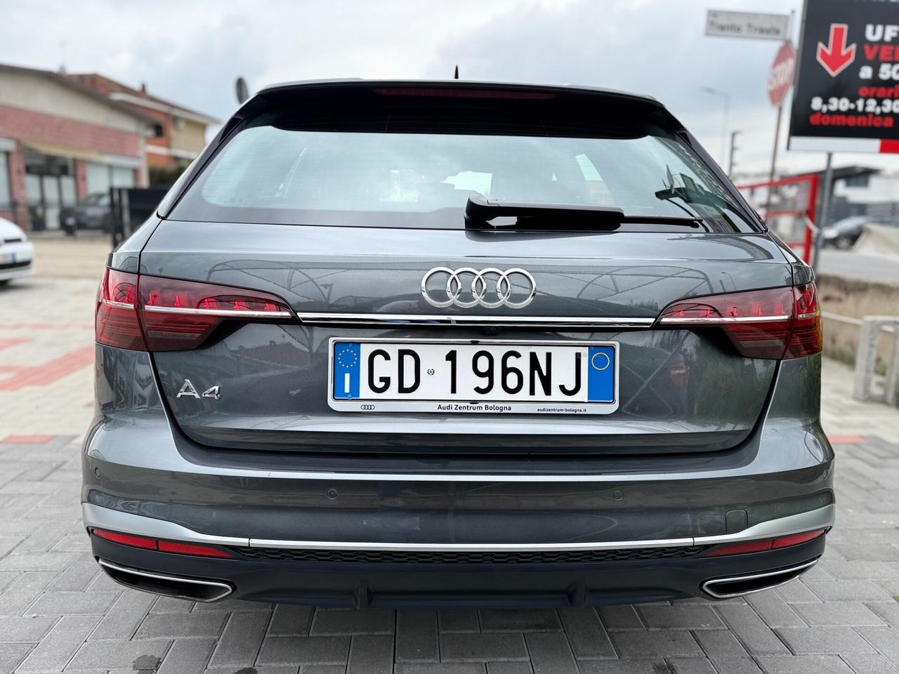 Audi A4 Avant 35 TDI/163 CV S tronic S line edition .IVA ESPOSTA