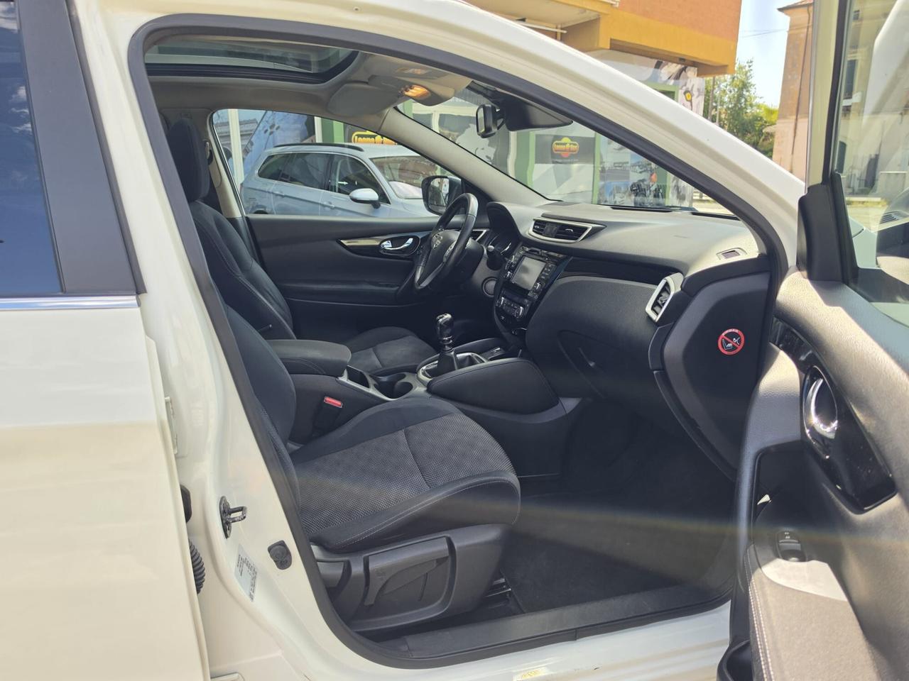 NISSAN QASHQAI 1.5 dCi BUISNESS