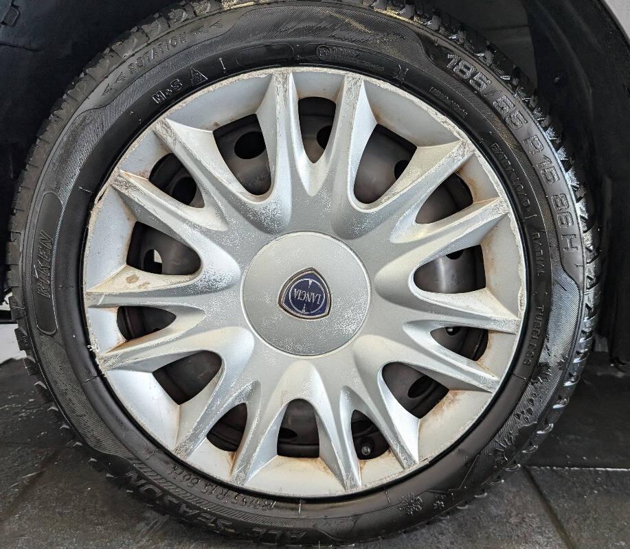 Lancia Ypsilon 1.2 8v Gold ecochic Gpl 69cv E6