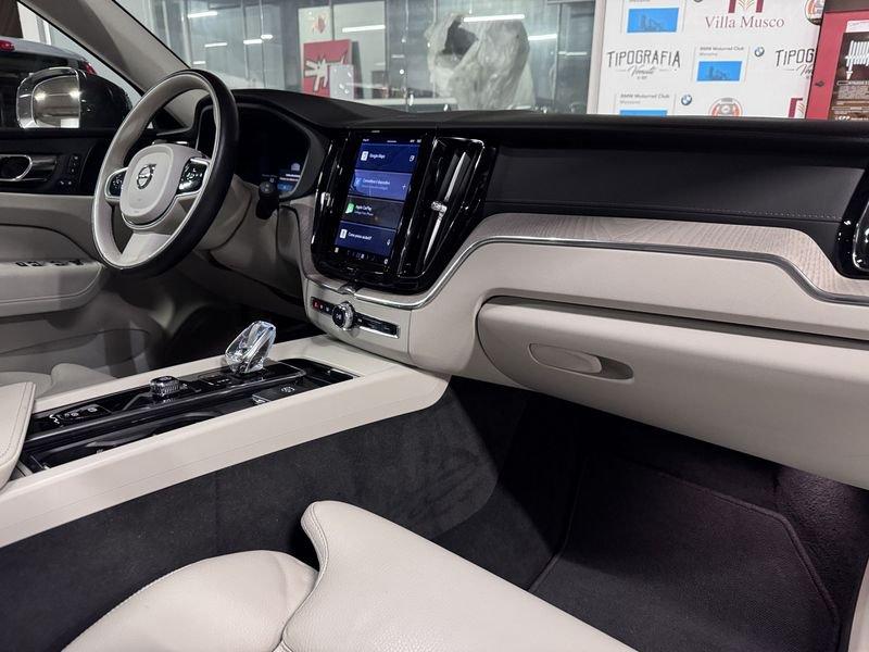 Volvo XC60 Recharge T6 Plug-in AWD autom. Recharge Inscription Expression