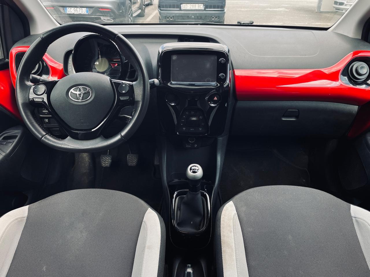Toyota Aygo 1.0 x-play