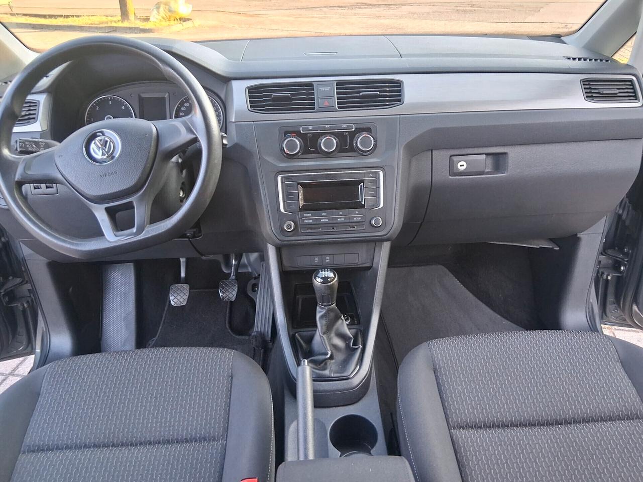 Volkswagen Caddy 2.0 TDI 102 CV Trendline..CELL 320 147 1147 WUATSAPP.