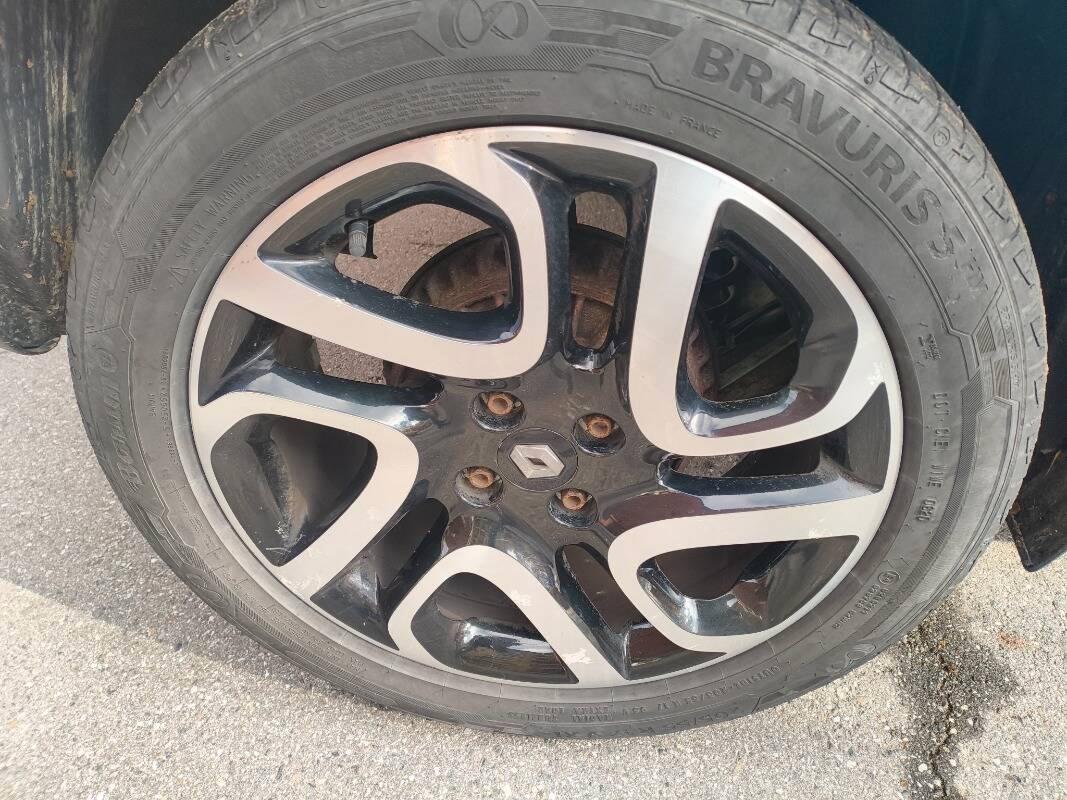 Renault Captur Renault Captur I 2016 0.9 tce Zen (live) 90cv E6