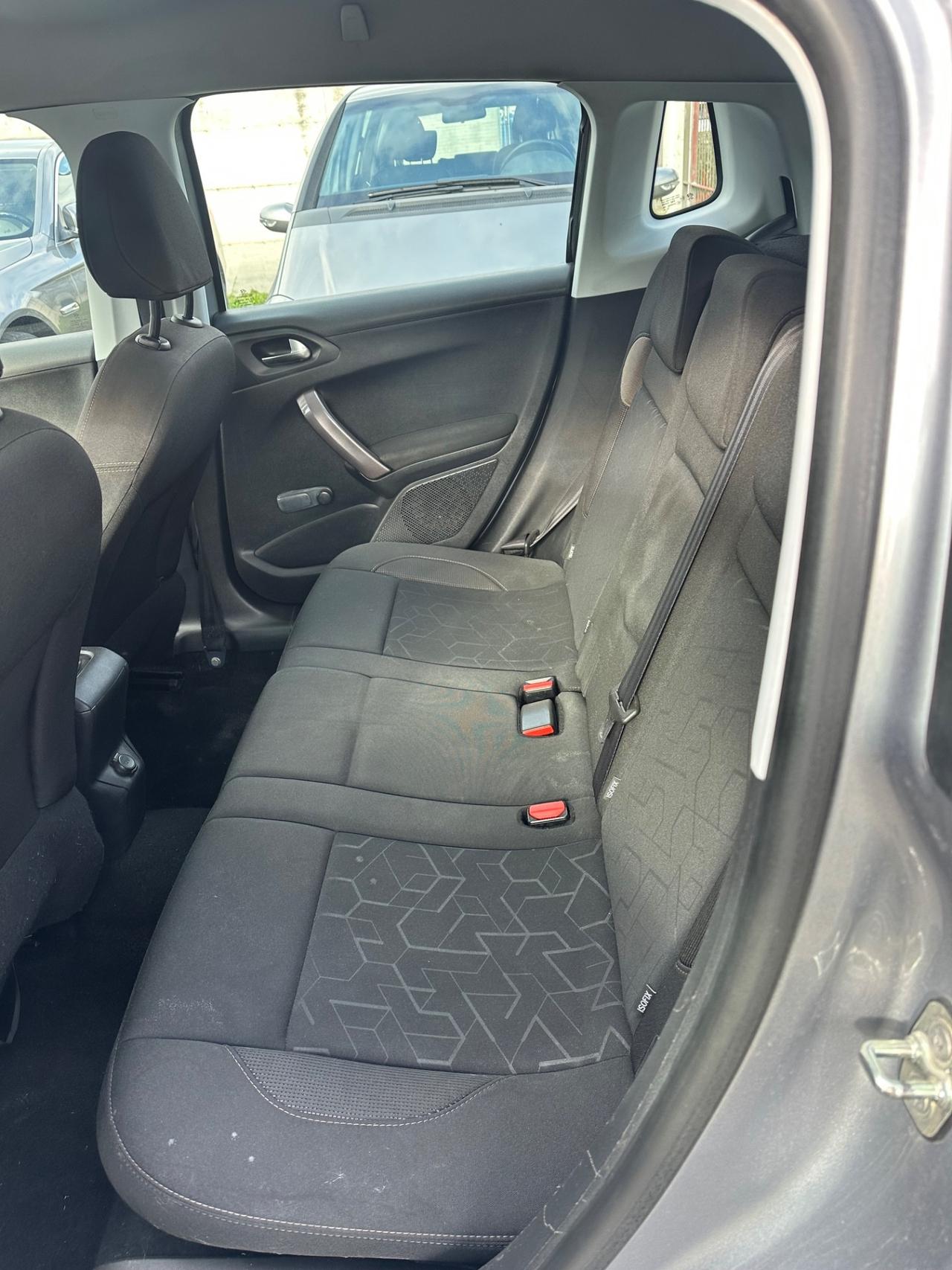 Peugeot 2008 benzina