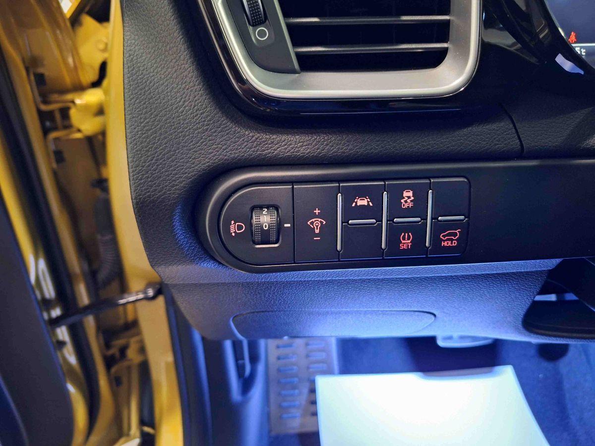 KIA XCeed 1.6 crdi Evolution 136cv dct 7m - TETTO - SEDILI VENTILATI - FULL