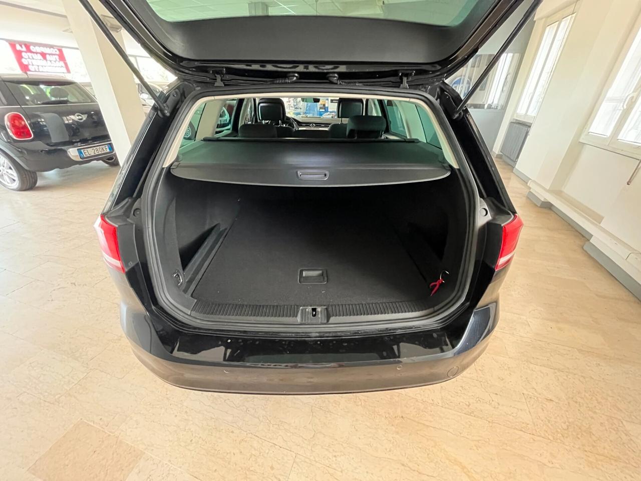 Volkswagen Passat Variat1.6 Tdi Automatica DSG 18"