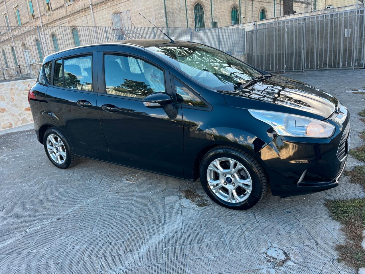 Ford B-Max 1.5 TDCi 75 CV Titanium NeoPatentati