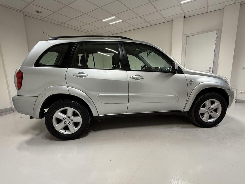 Toyota RAV4 RAV4 2.0 Tdi D-4D cat 5 porte Sol
