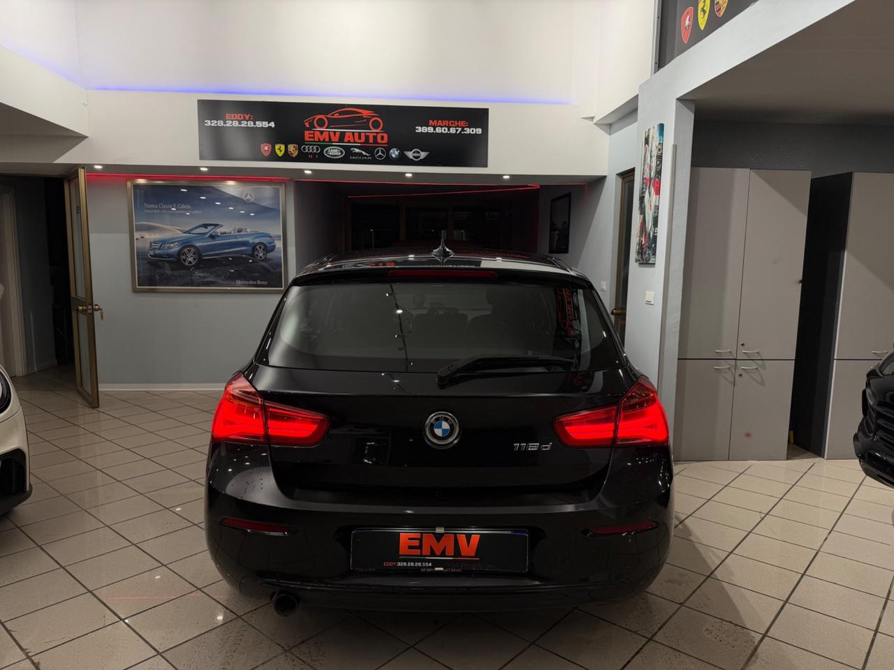 BMW 118d 5p. Urban Automatica